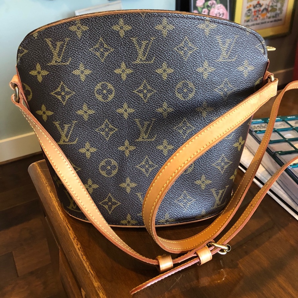 Louis Vuitton Drouot Crossbody bag